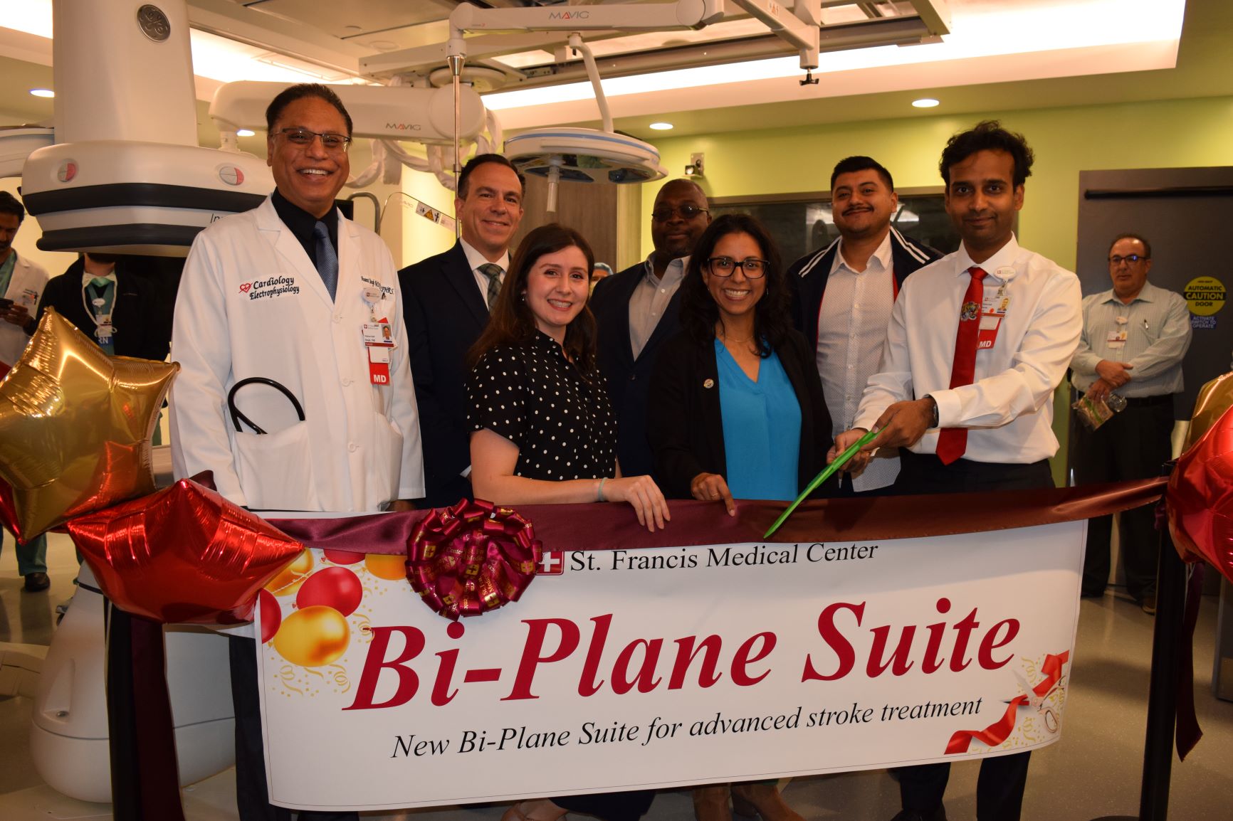 Federal, state, county, and local elected officials extended their support for St. Francis’s higher-level stroke care capability, which fills a gap in services in Southeast Los Angeles. Representatives from their offices were on hand to commemorate the hospital’s milestone.